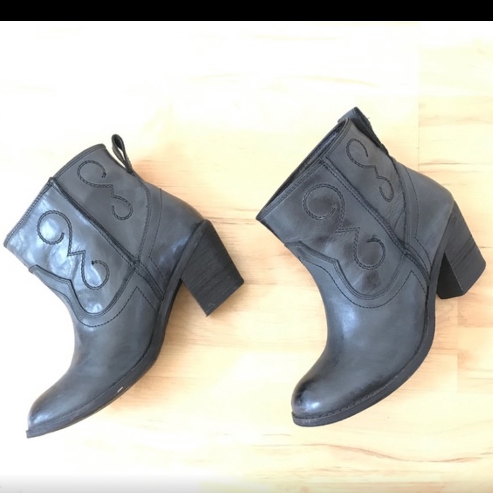 Awesome Seychelles genuine leather booties! - Picture 2 of 5